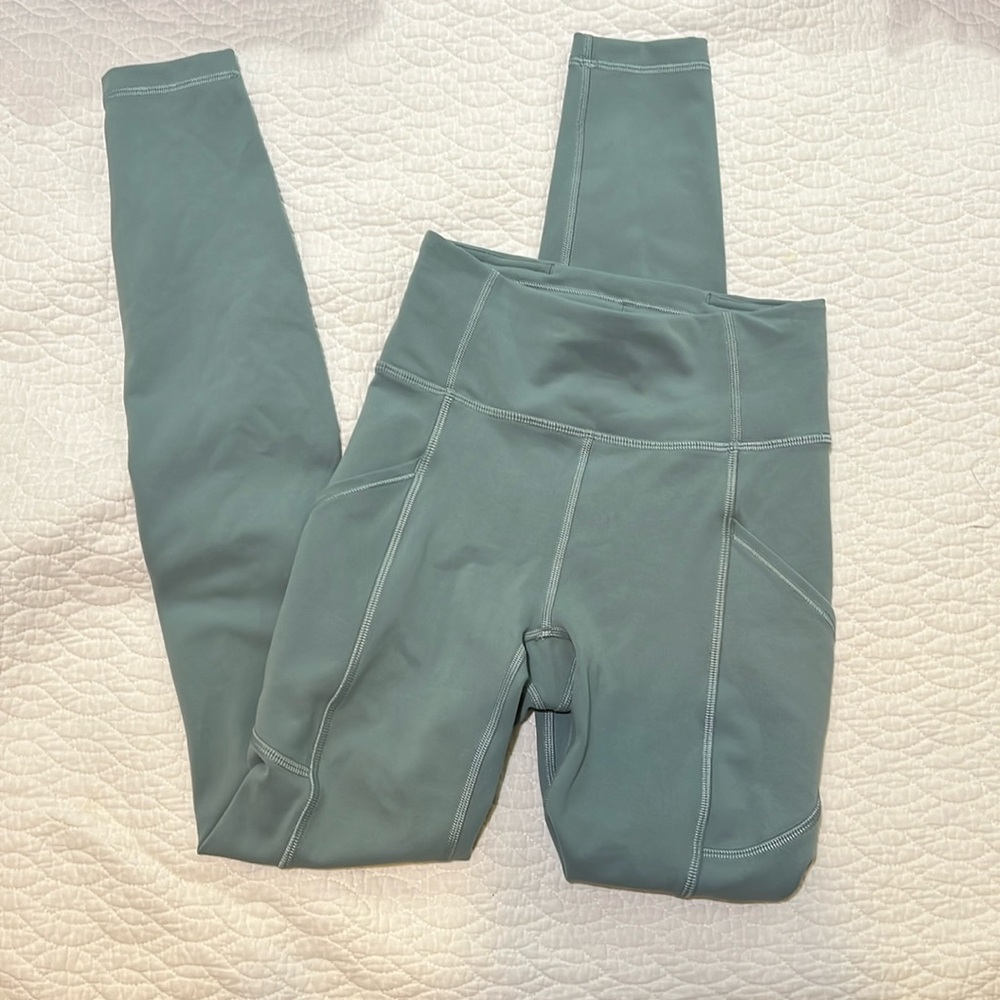 Lululemon Size 0 Fast and Free tights